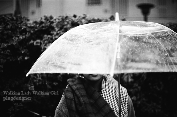 Walking Lady Walking Girl_33