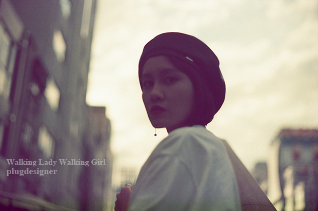 Walking Lady Walking Girl_61