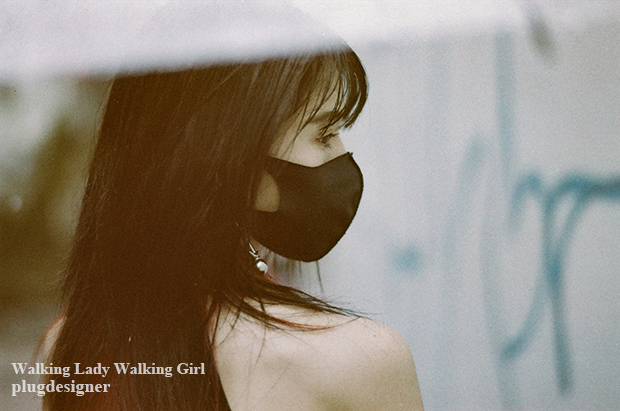Walking Lady Walking Girl_131