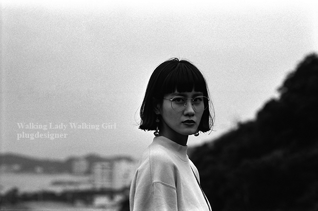 Walking Lady Walking Girl_23
