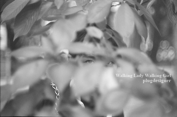 Walking Lady Walking Girl_26