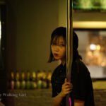 Walking Lady Walking Girl_187