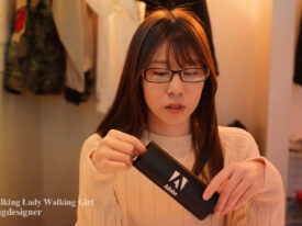 Walking Lady Walking Girl_199